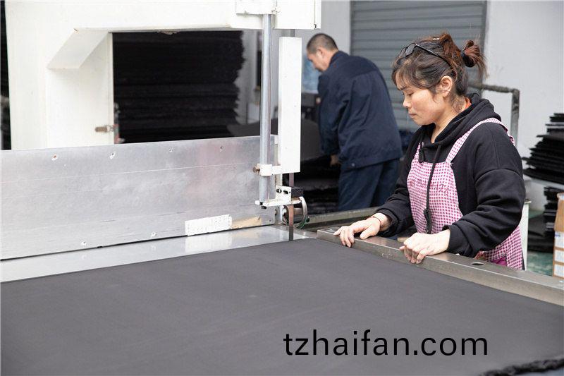 加(jia)工(gong)現(xian)場(chang)